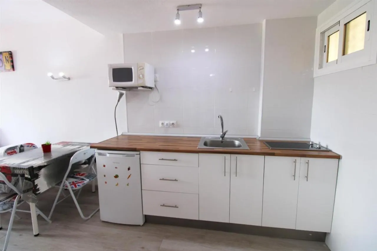 בנאלמדנה Jupiter Apartments Sea View
